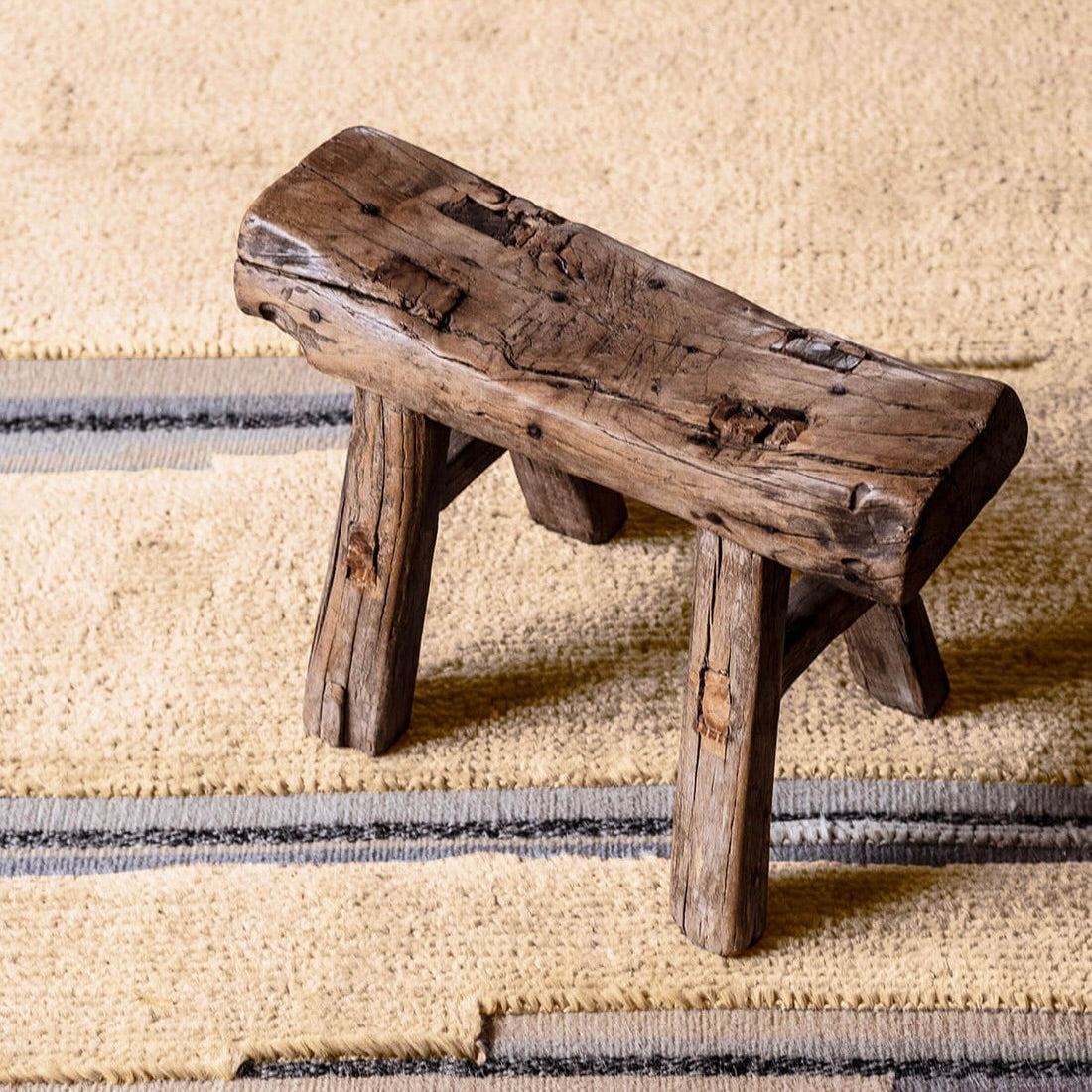 RUGKARI Alkaya traditional pure New Zealand wool luxury rug styled in an Indian living room - image 3